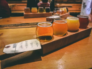 Flight in der Brassneck Brewery